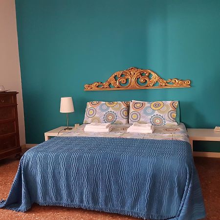 L.T. Schneider B&B Bologna Eksteriør bilde