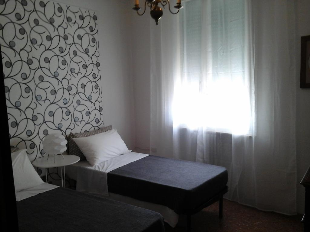 L.T. Schneider B&B Bologna Eksteriør bilde