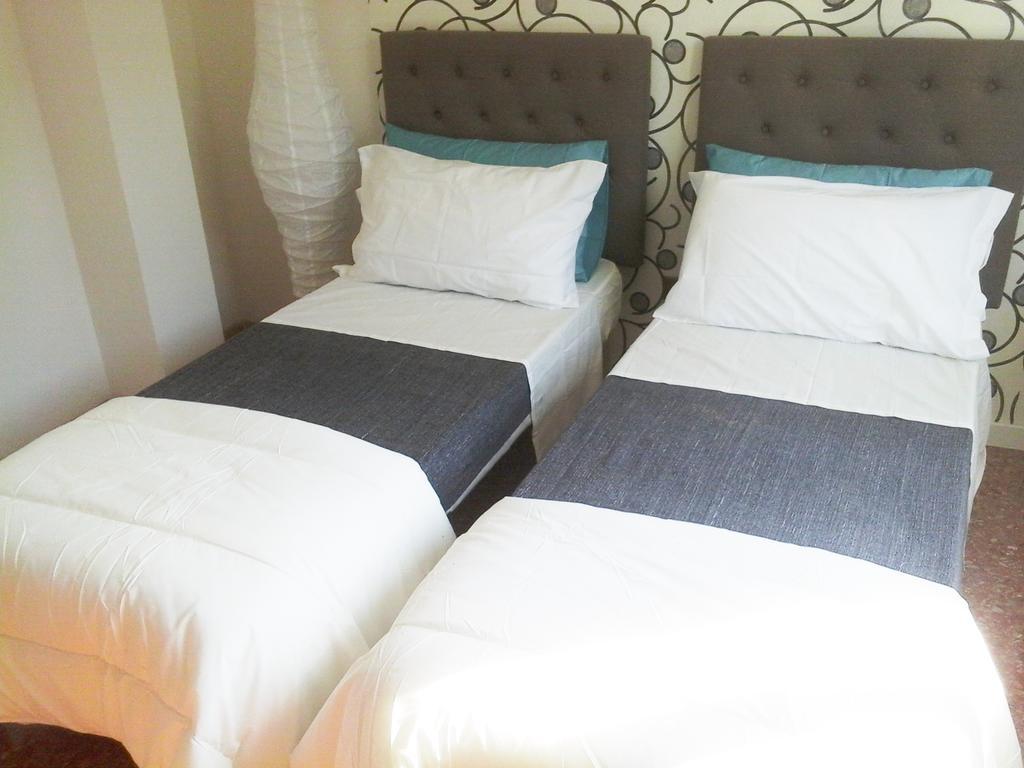 L.T. Schneider B&B Bologna Rom bilde